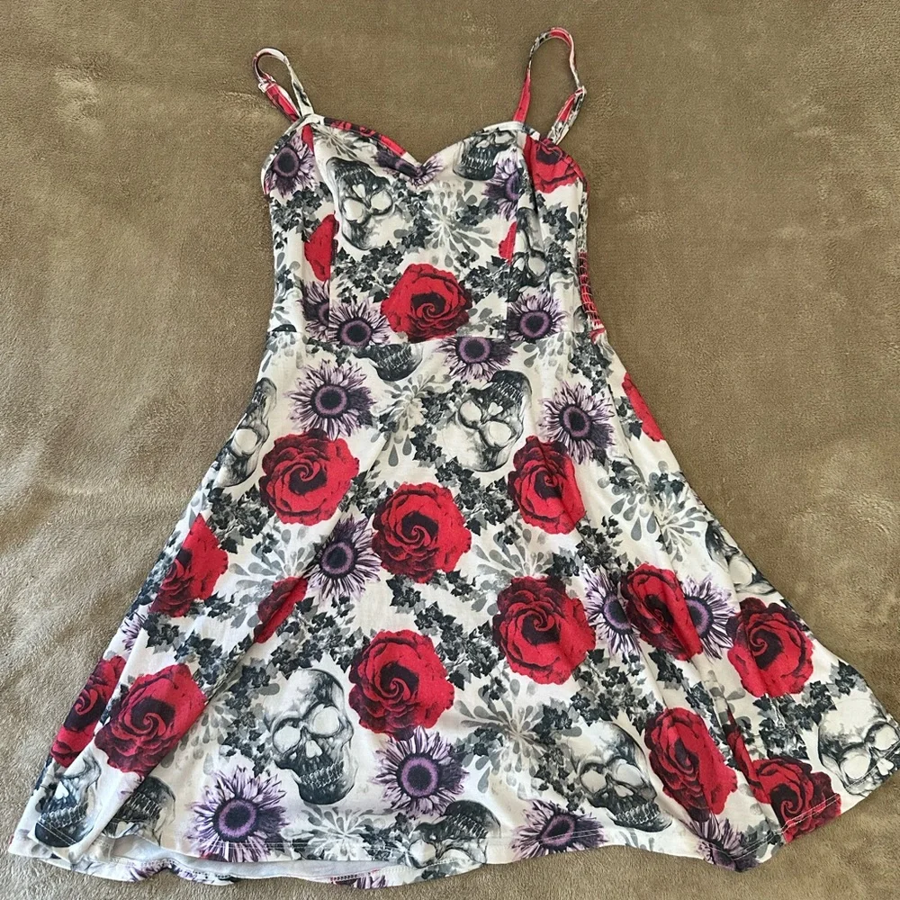 Hot Topic White Rose and Skull Skater Dress